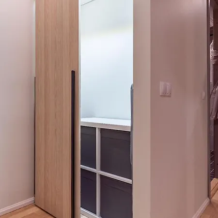Modern Brick Loft In Lejlighed Pärnu